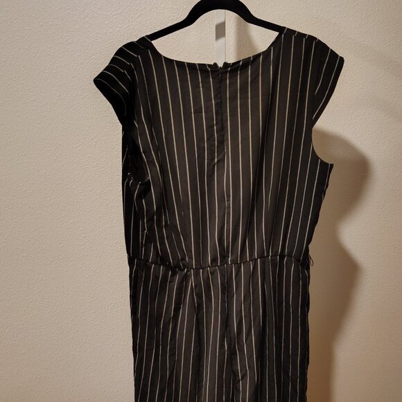 APT. 9 Tie Waist Jumpsuit Size XXL NWT Black and White Striped Sleeveless - Picture 8 of 10